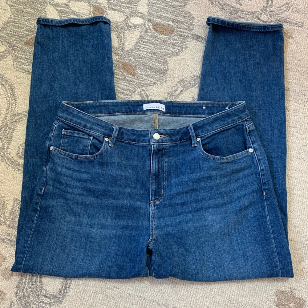 Loft Jeans 14 Curvy SuperSoft GF worn once Approx meas flat W17.5, R11, Ins30
